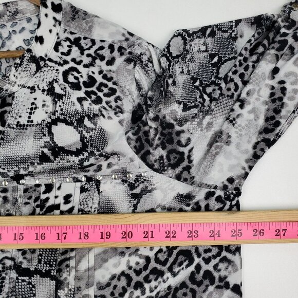 Womens Snakeskin Pintuck Blouse Top Plus Size 3X Black White Long‎ Sleeve V-Neck - Picture 13 of 14